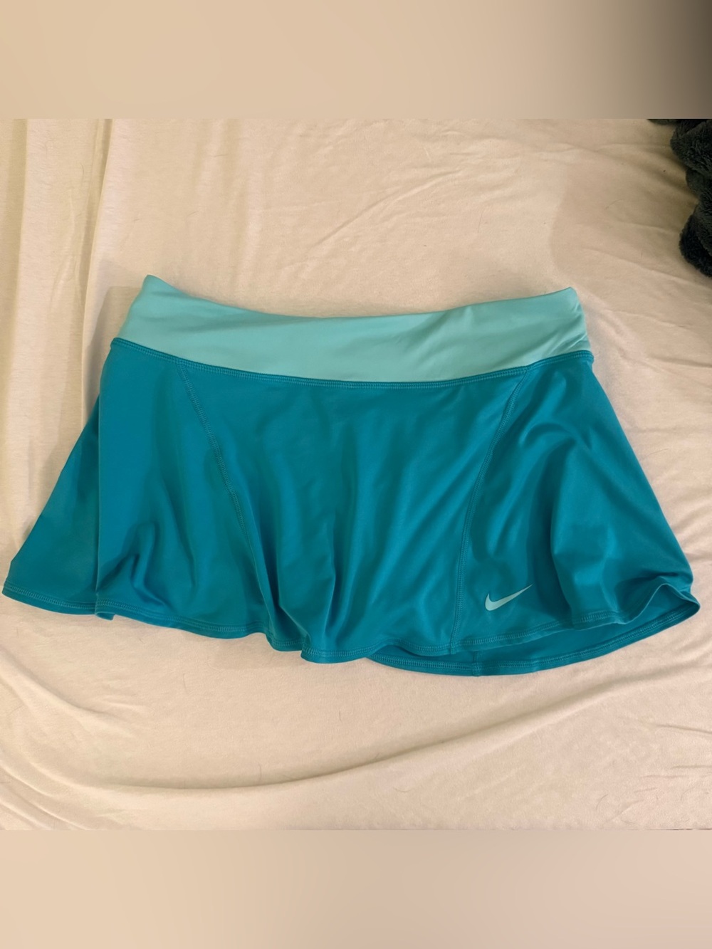 Nike Women’s Teal Skort with Light Teal Waistband